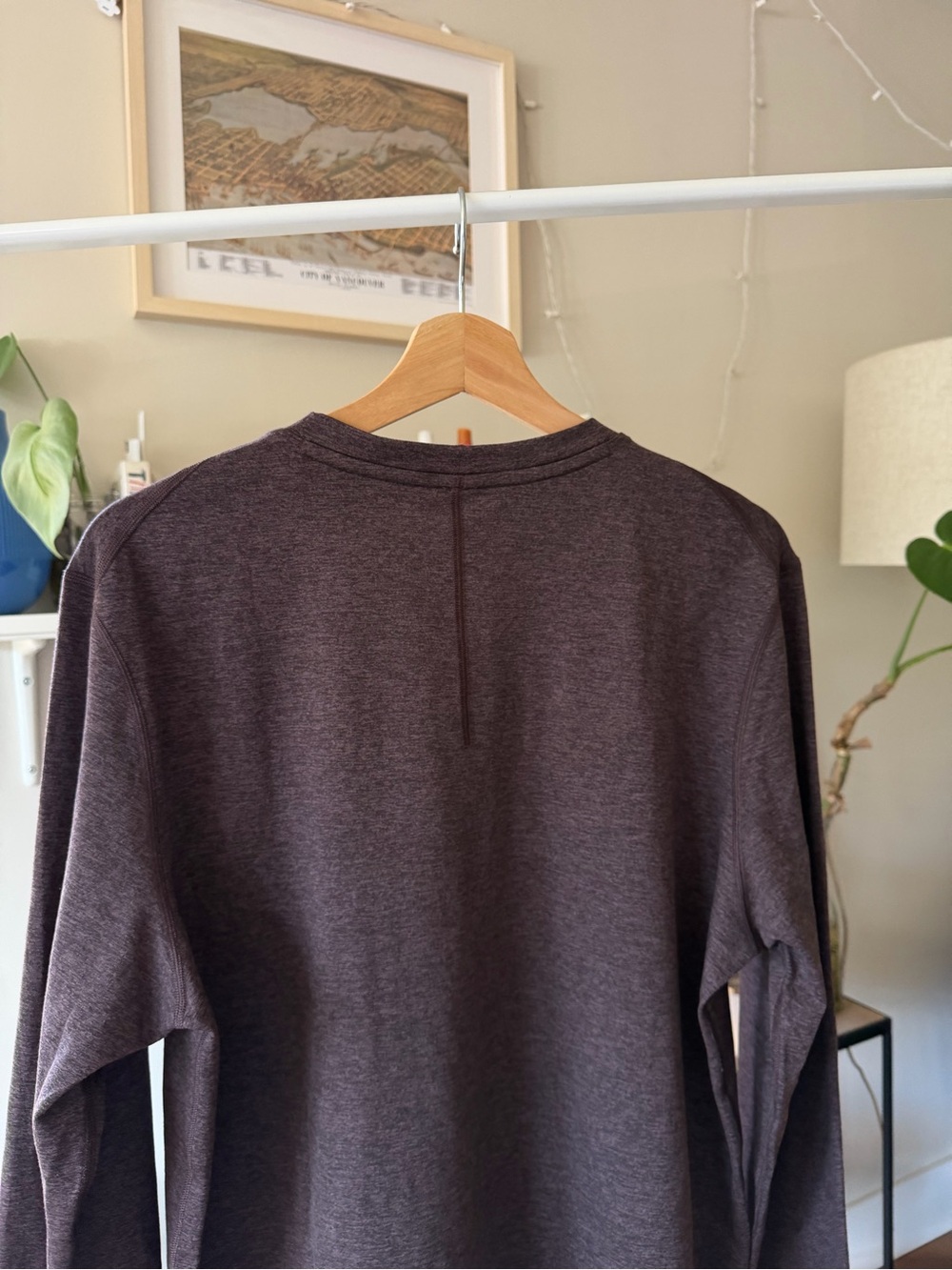 Lululemon Men's Burgundy Crewneck Long-Sleeve Shirt - Picture 3 of 4